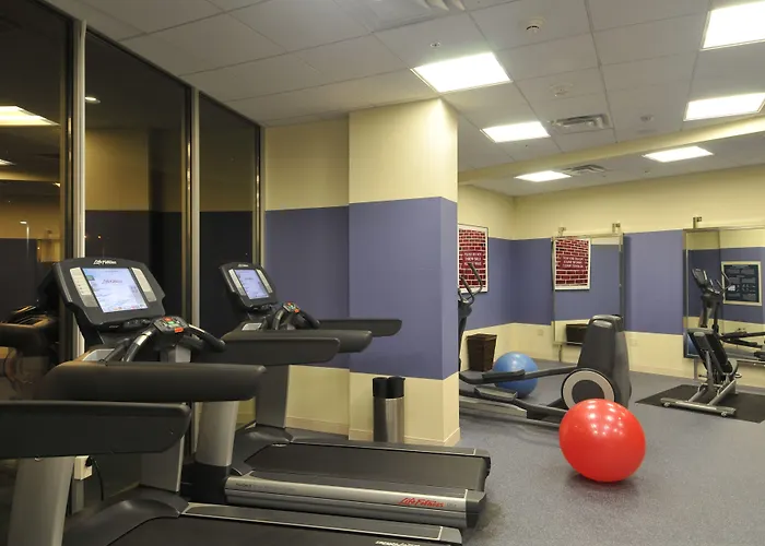 Four Points By Sheraton Downtown 4*