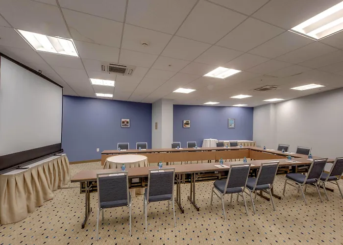 Hotel Four Points By Sheraton Downtown 4*