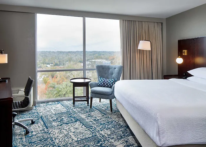Four Points By Sheraton Downtown 4*