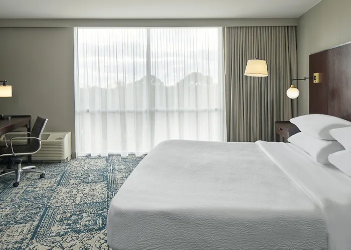Hotel Four Points By Sheraton Downtown