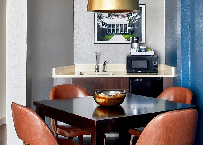 Four Points By Sheraton Downtown Hotel Tallahassee