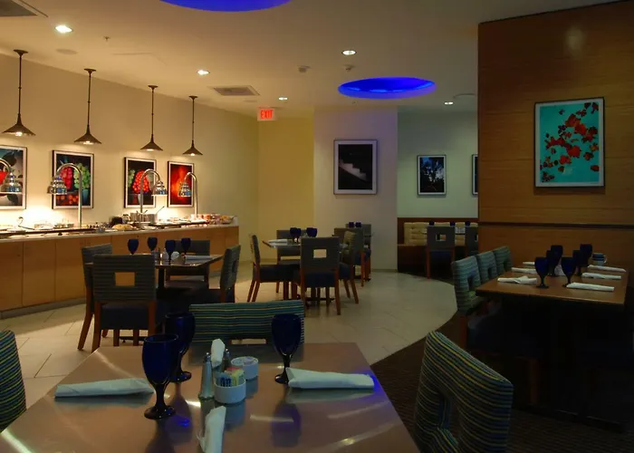 Four Points By Sheraton Downtown 4*