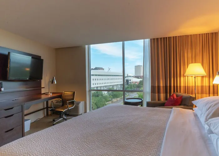 Hotel Four Points By Sheraton Downtown
